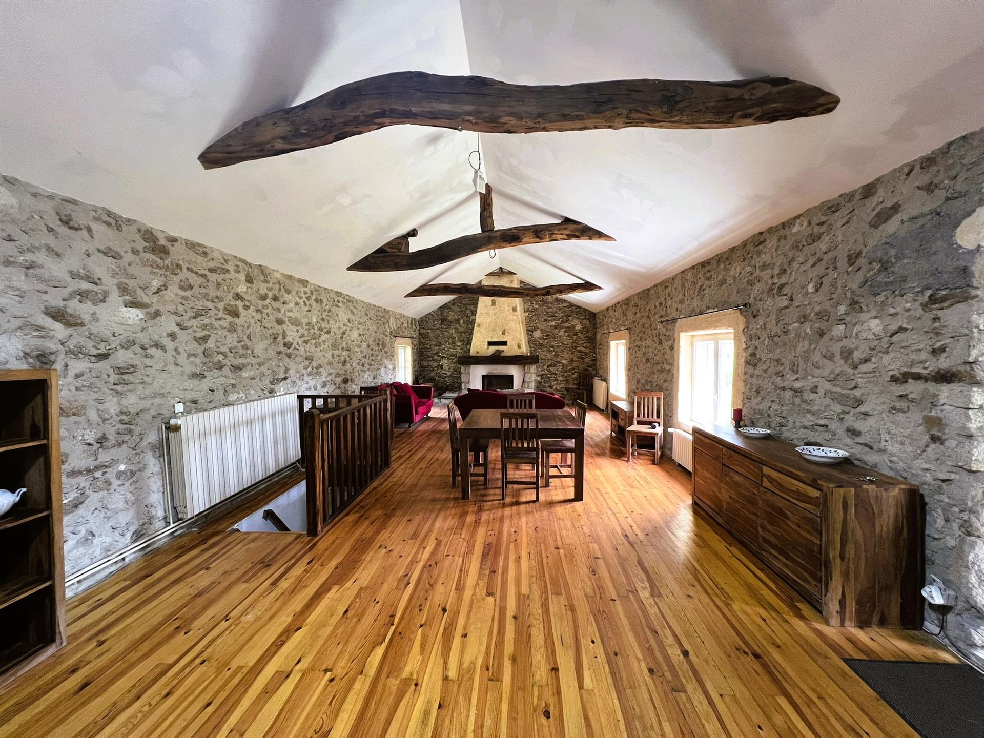 Maison à vendre, 195m², La Salvetat-sur-Agout