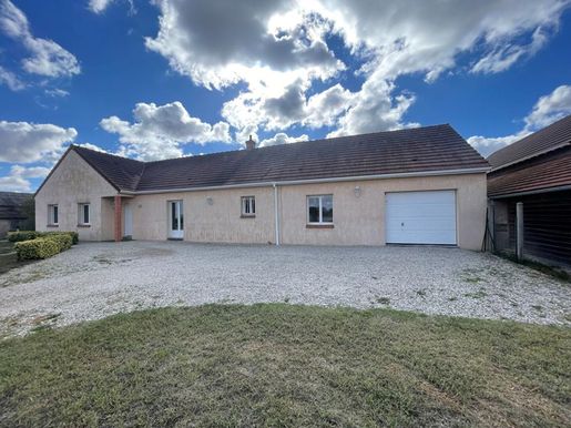 Maison 7 pièces 160 m² · à Quiers-sur-Bezonde · 160 m² · 235 000 €