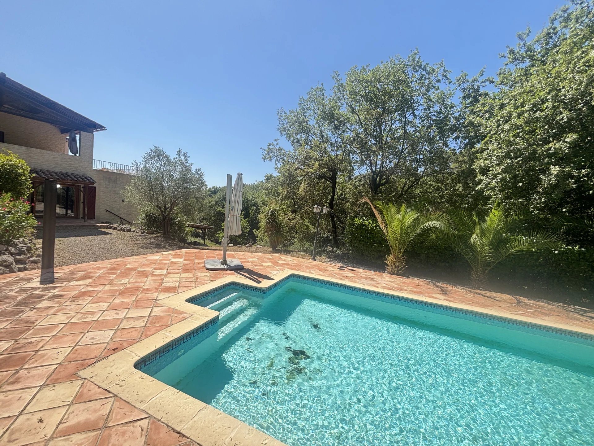 Maison à vendre, 157m², Figanières
