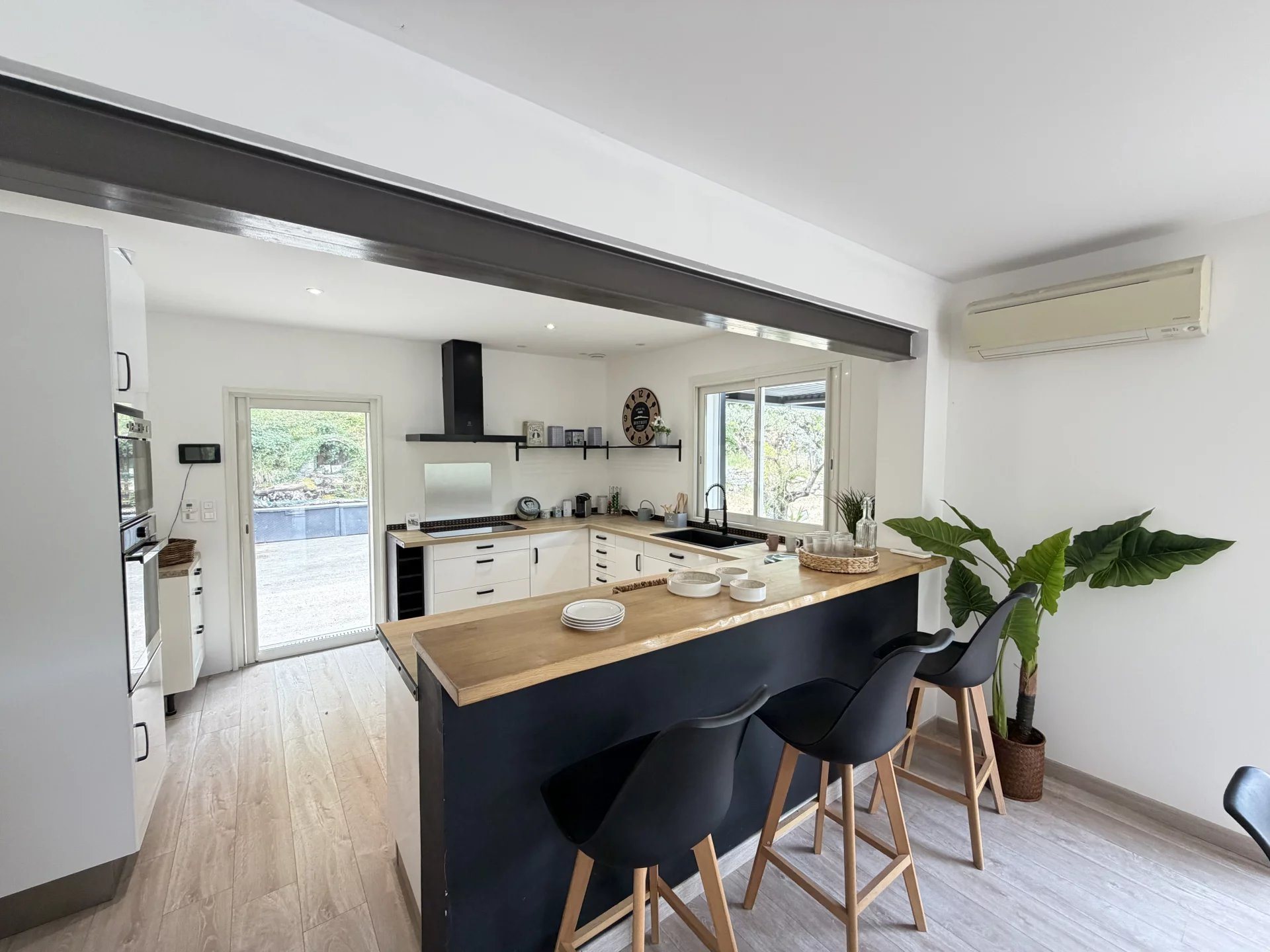 Maison à vendre, 131m², Figanières