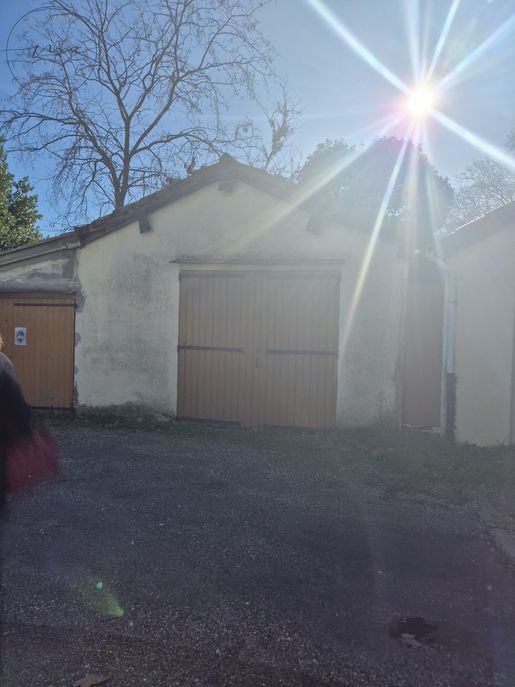 Parking 31 m² · à Pézenas · 31 m² · 28 000 €