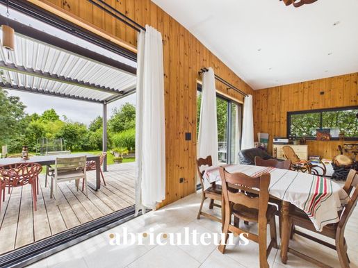 Maison 4 pièces 120 m² · à Les Touches · 120 m² · 299 800 €