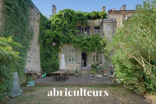 Maison 10 pièces 250 m² · à Bordeaux · 250 m² · 1 075 000 €