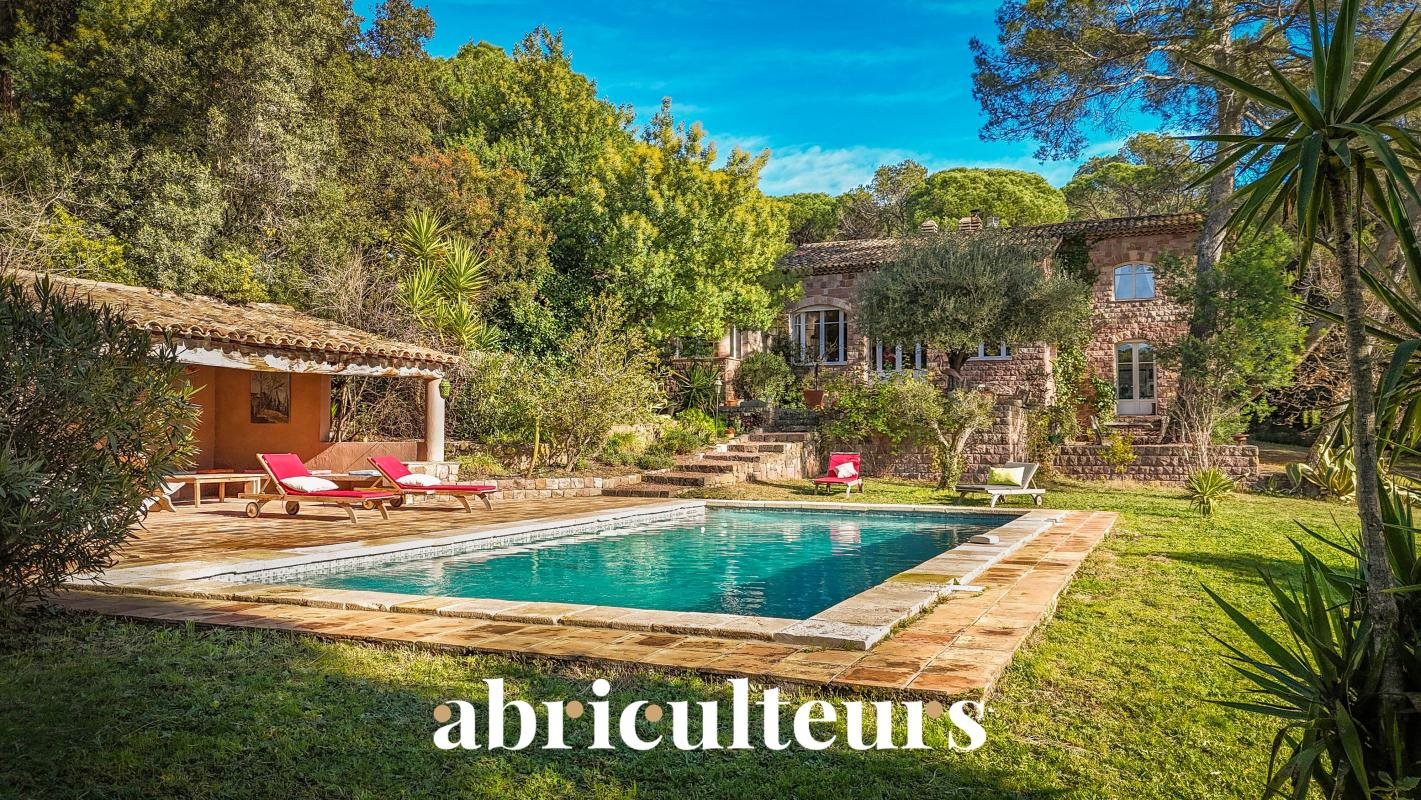 Maison à vendre, 300m², Saint-Raphaël