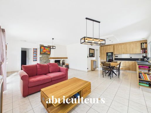 Maison 6 pièces 140 m² · à Saint-Jean-de-Boiseau · 140 m² · 329 000 €