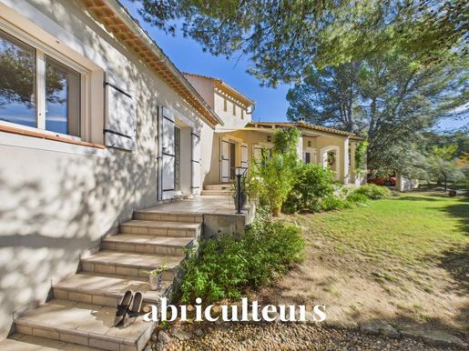 Maison 5 pièces 155 m² · à Cheval-Blanc · 155 m² · 770 000 €