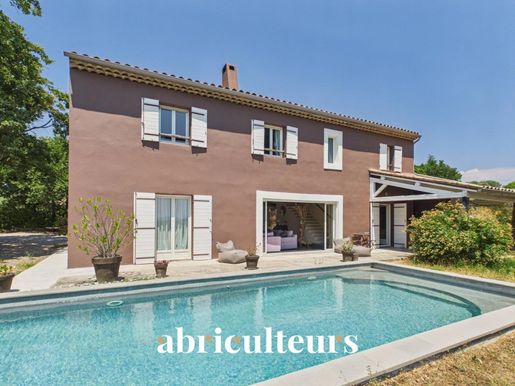 Maison 6 pièces 200 m² · à Callian · 200 m² · 779 000 €