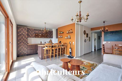 Appartement 4 pièces 73 m² · à Saint-Priest · 73 m² · 285 000 €