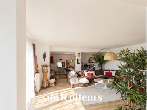 Appartement 5 pièces 176 m² · à Colombes · 176 m² · 640 000 €