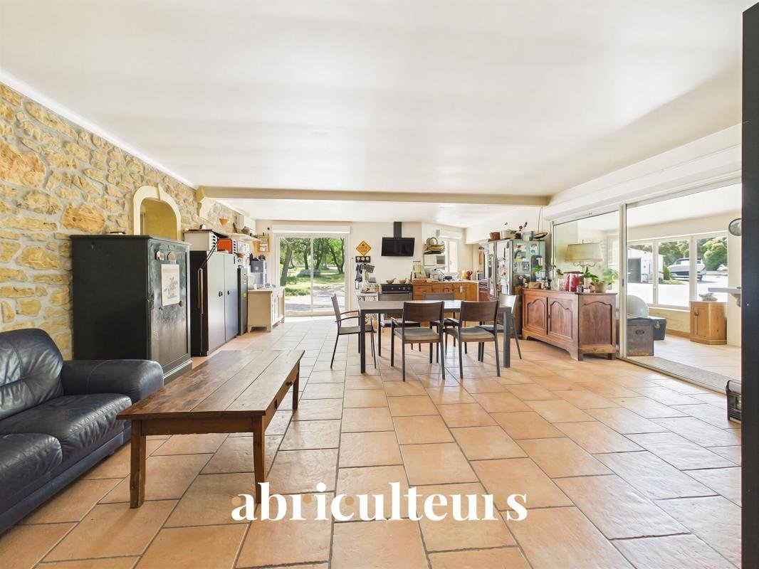 Maison à vendre, 254m², Grans