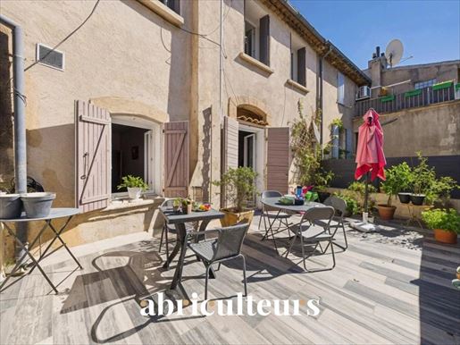 Maison 6 pièces 152 m² · à La Roque-d'Anthéron · 152 m² · 295 000 €