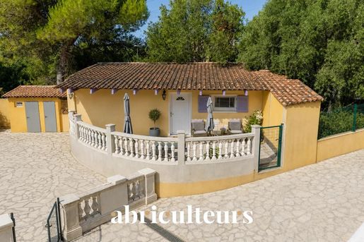 Maison 6 pièces 230 m² · aux Pennes-Mirabeau · 230 m² · 984 510 €
