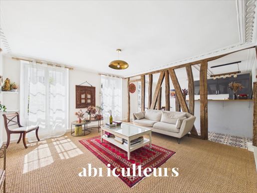 Appartement 3 pièces 77 m² · à Paris 18ème · 77 m² · 774 995 €