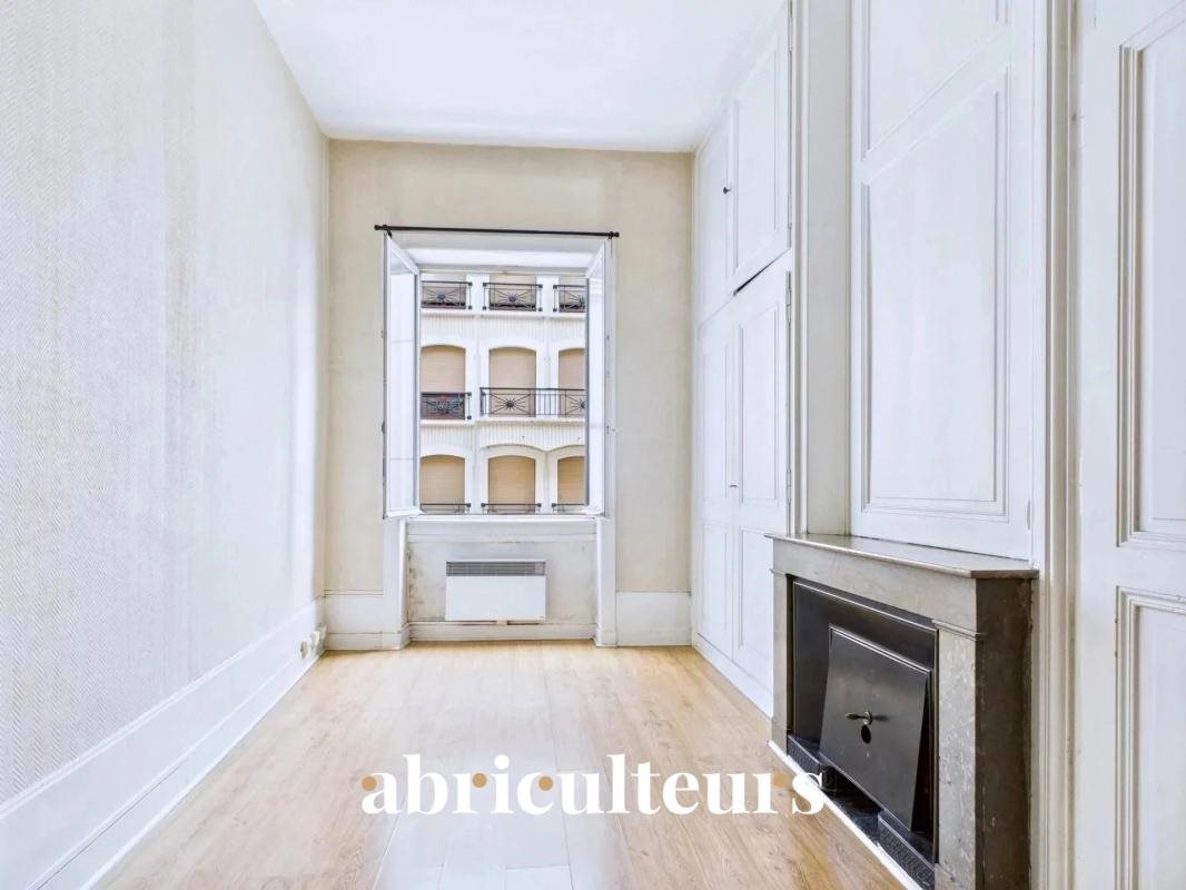 Appartement – Lyon, Ainay, 2e Arrondissement - Plus