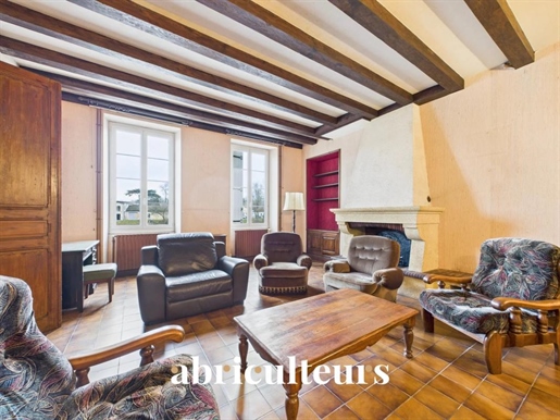 Maison 10 pièces 350 m² · à Jarnac · 350 m² · 262 000 €