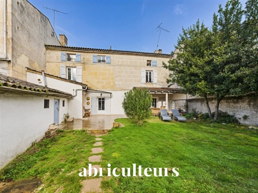 Maison 7 pièces 158 m² · à Cognac · 158 m² · 198 699 €