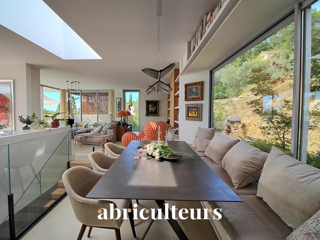 Maison – Aix-en-Provence, Cuques - Plus