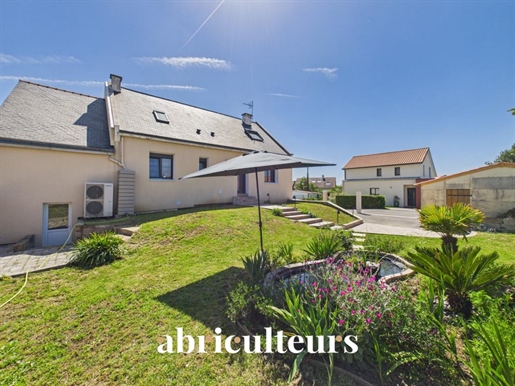 Maison 7 pièces 220 m² · à Couëron · 220 m² · 499 500 €