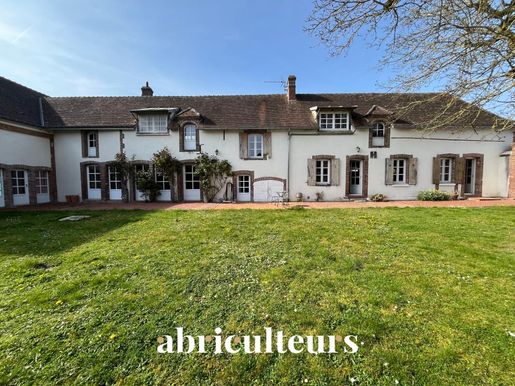 Maison 9 pièces 409 m² · à Croisilles · 409 m² · 794 995 €