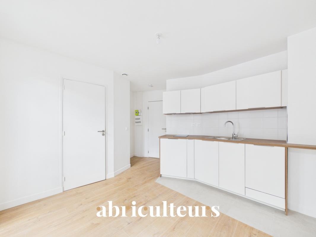 Appartement – Paris 18 - Vue 4