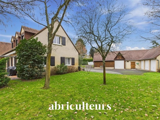 Maison 8 pièces 260 m² · à Ruaudin · 260 m² · 495 000 €