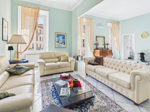Appartement 5 pièces 136 m² · à Nice · 136 m² · 1 050 000 €