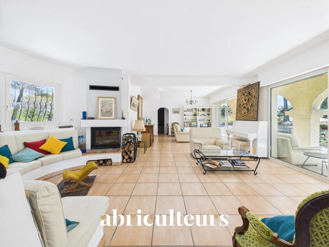 Maison à vendre, 256m², Ventabren