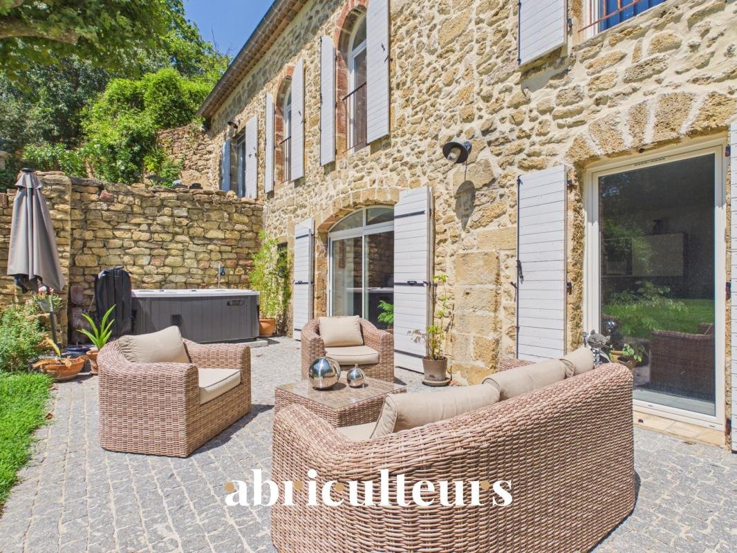 Maison à vendre, 249m², Grans