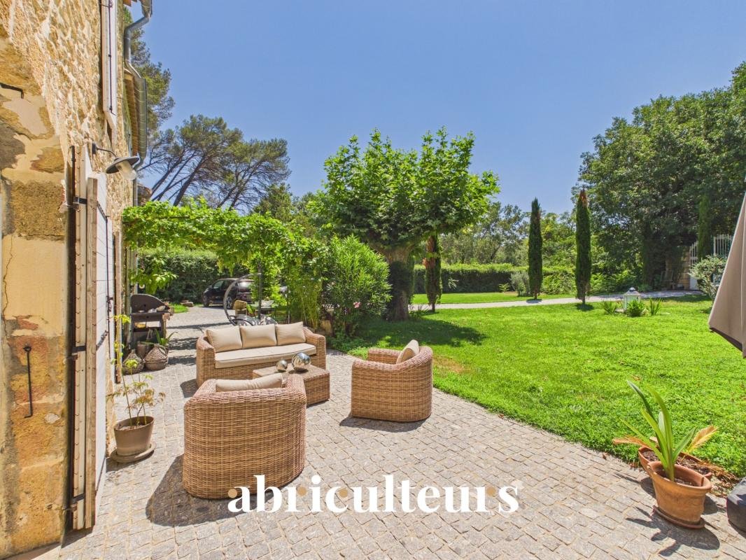 Maison à vendre, 249m², Grans
