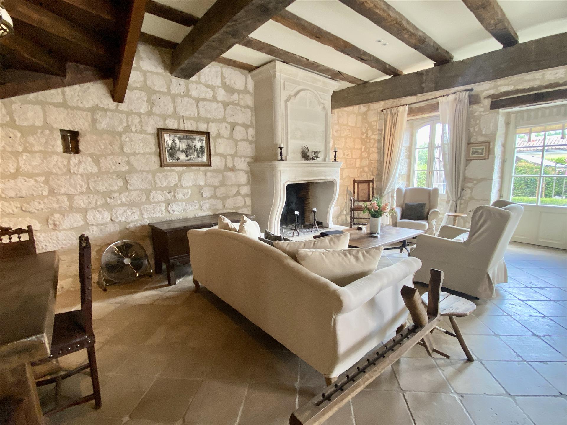 Maison à vendre, 275m², Issigeac