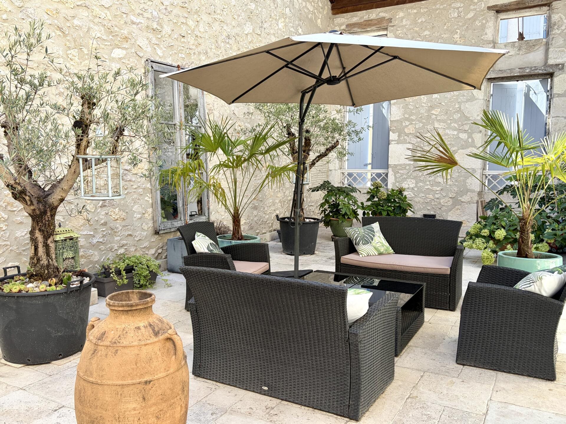 Maison 11 pièces 371 m² · à Eymet · 371 m² · 599 000 €