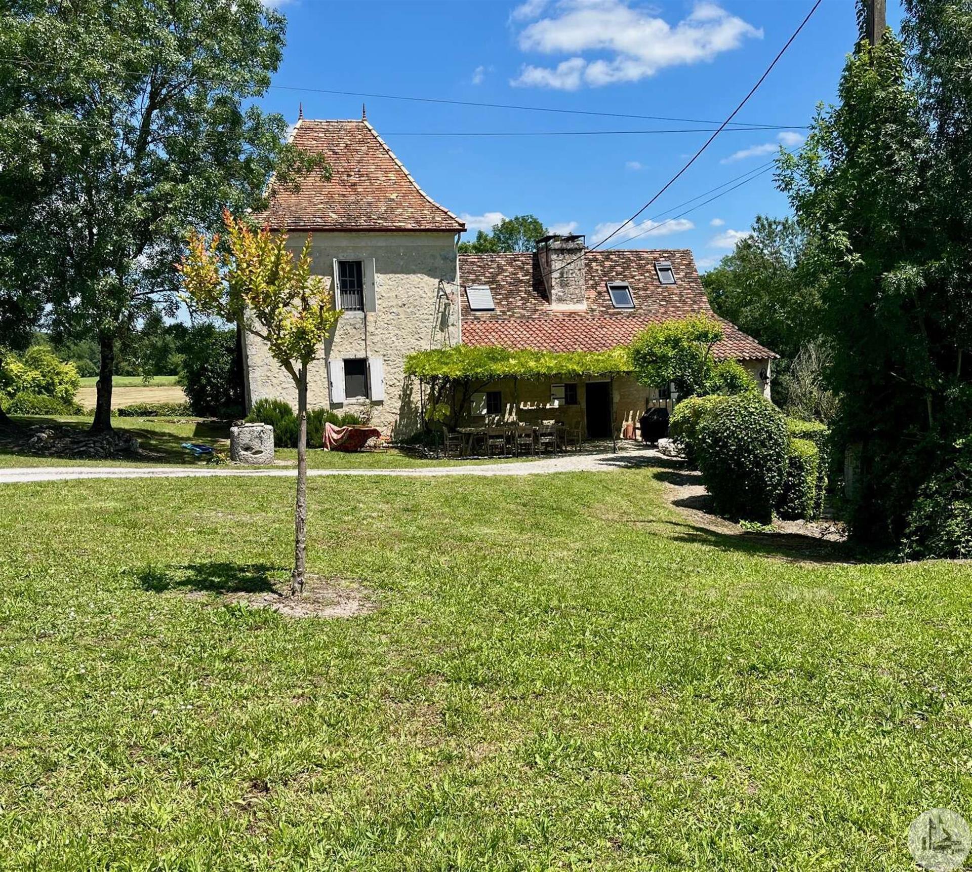 Maison 320 m² · à Issigeac · 320 m² · 760 299 €