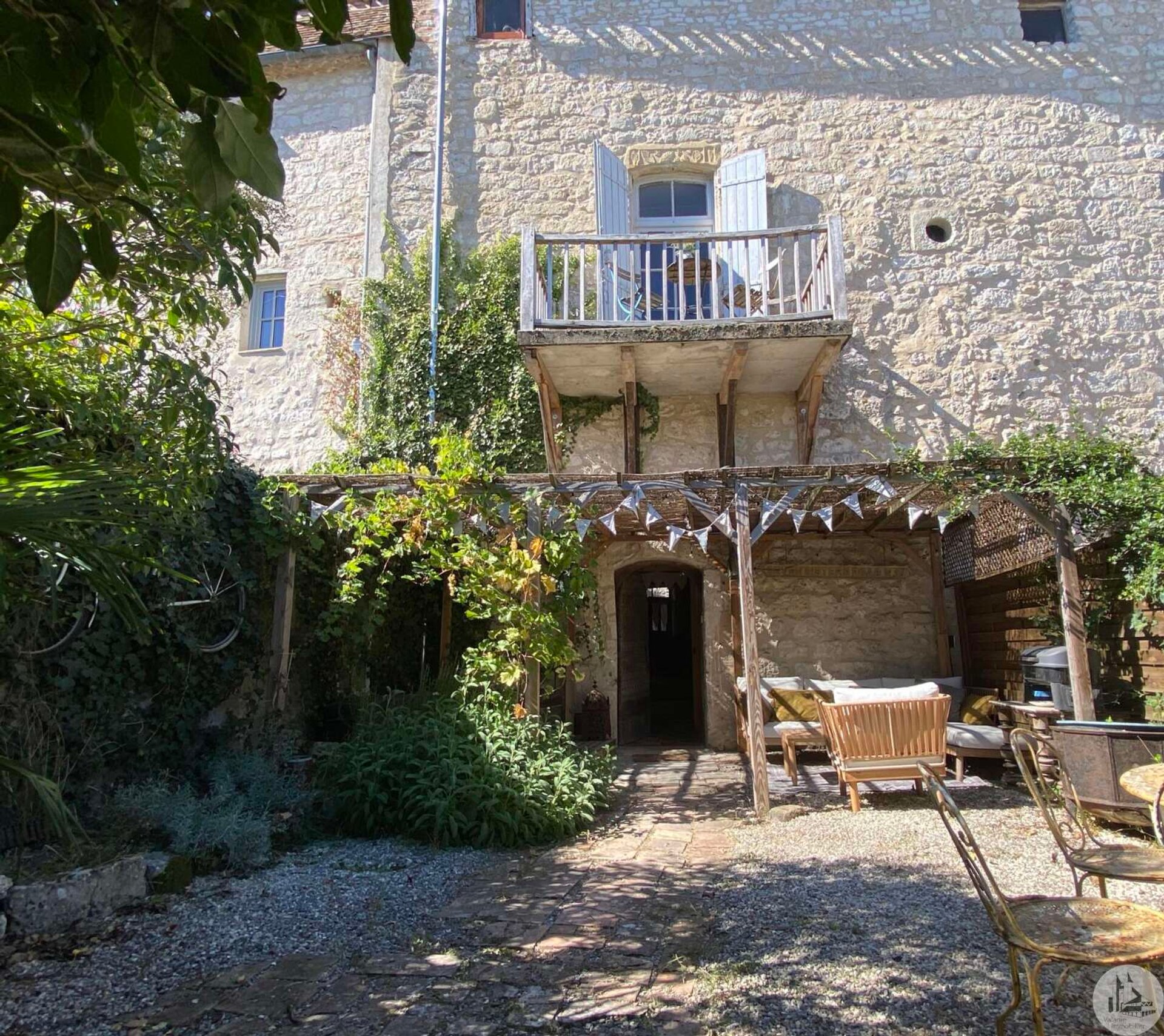 Maison 180 m² · à Issigeac · 180 m² · 192 000 €