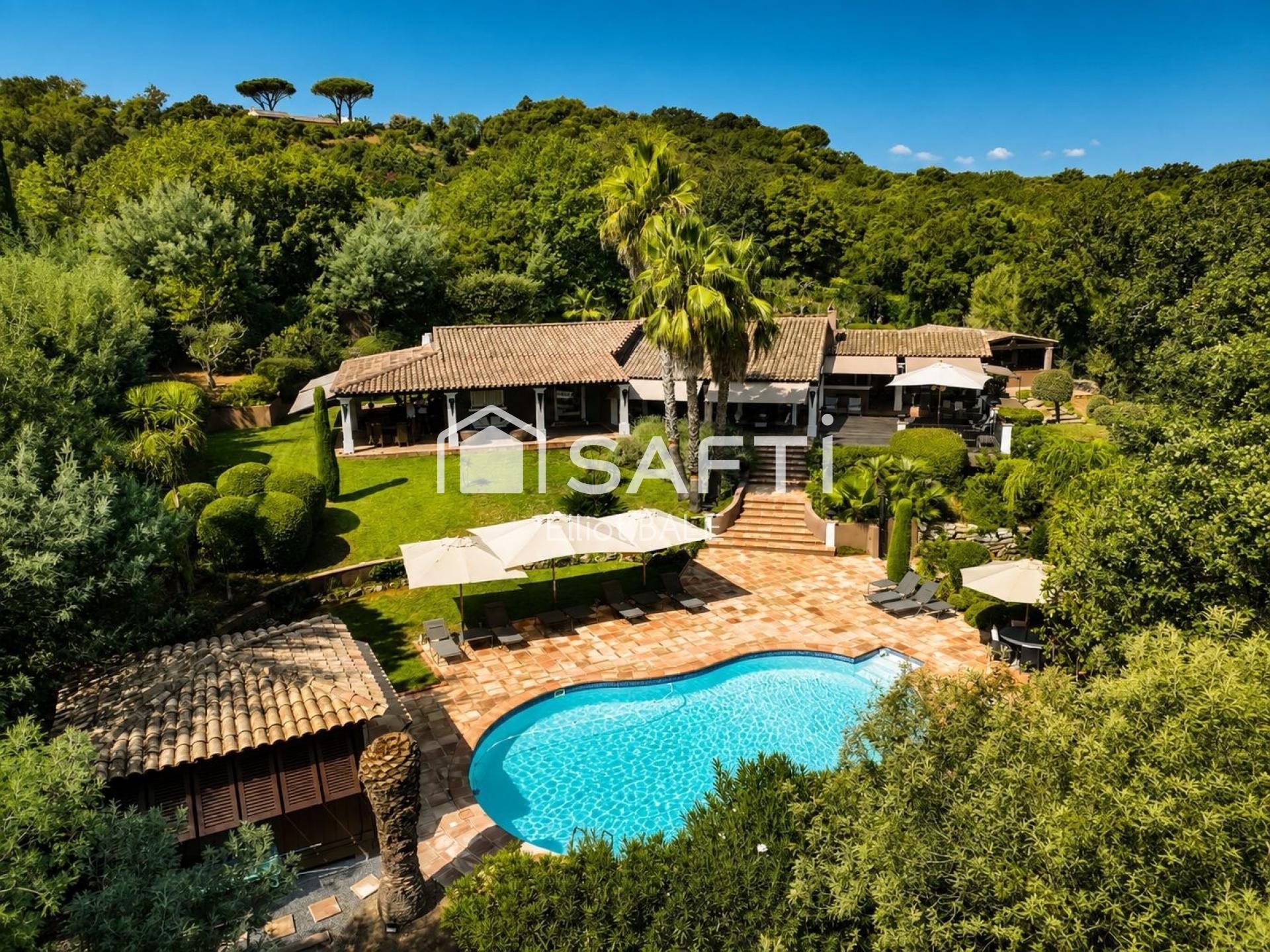Maison à vendre, 177m², Gassin