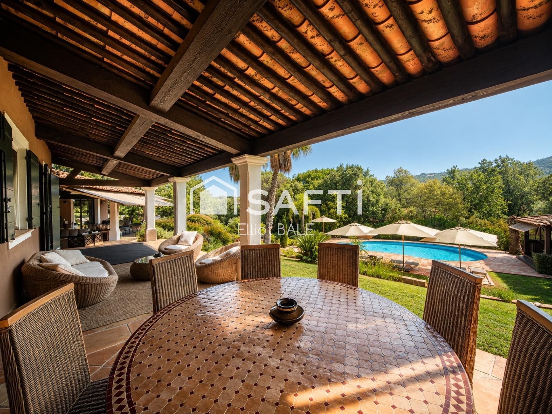 Maison à vendre, 177m², Gassin