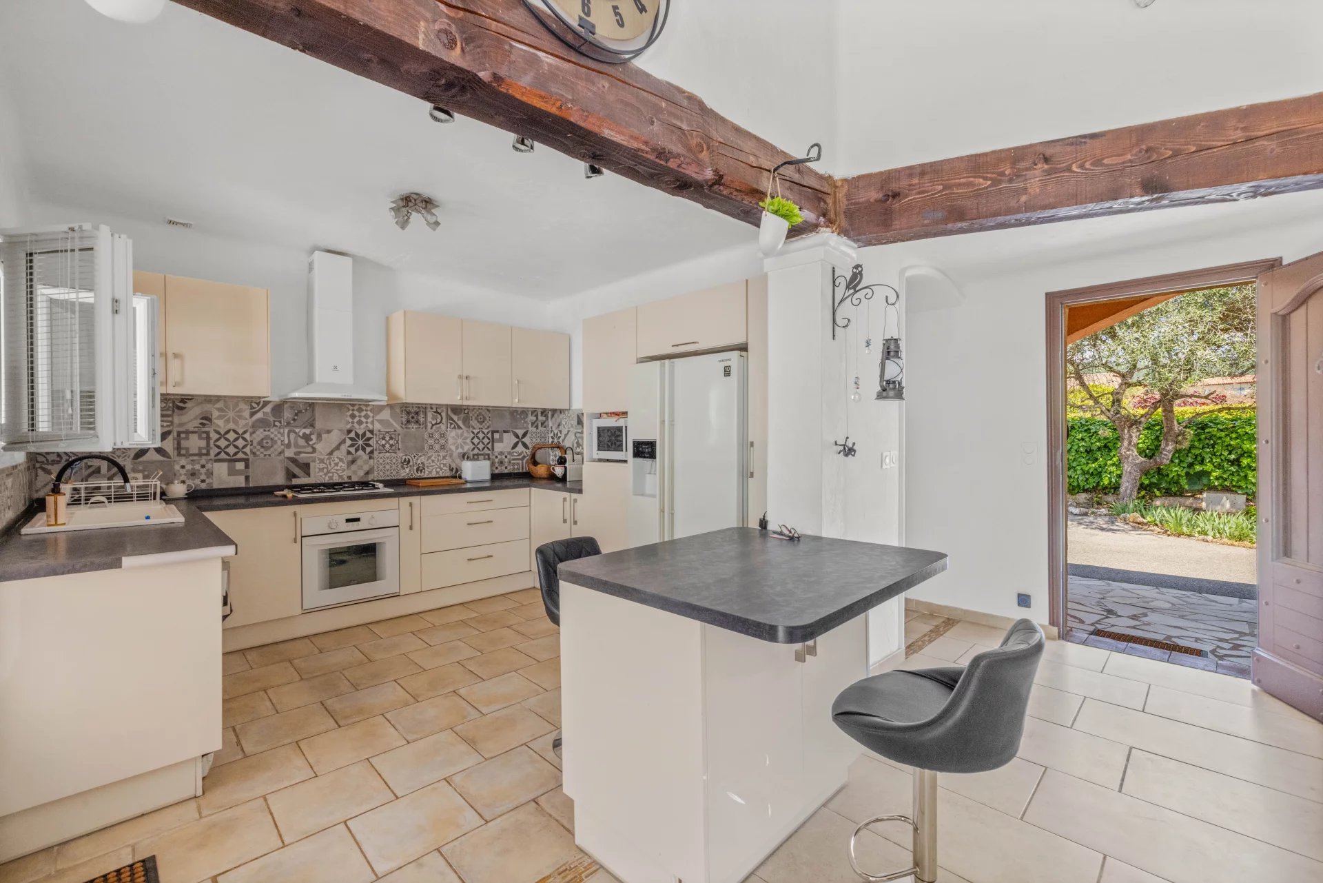 Maison à vendre, 153m², Saint-Cézaire-sur-Siagne
