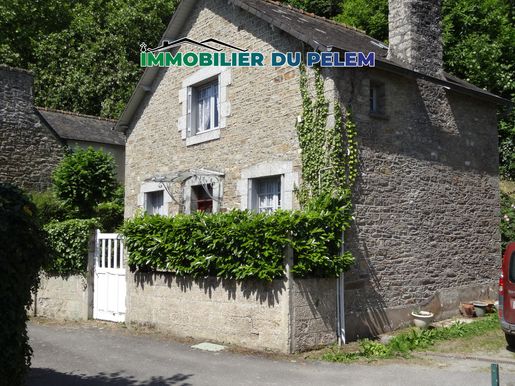 Maison 2 pièces 47 m² · à Saint-Nicolas-du-Pélem · 47 m² · 49 000 €