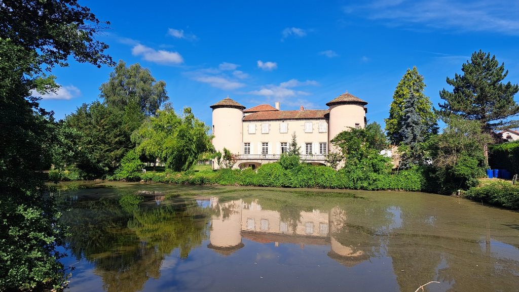 Courpière 388m²