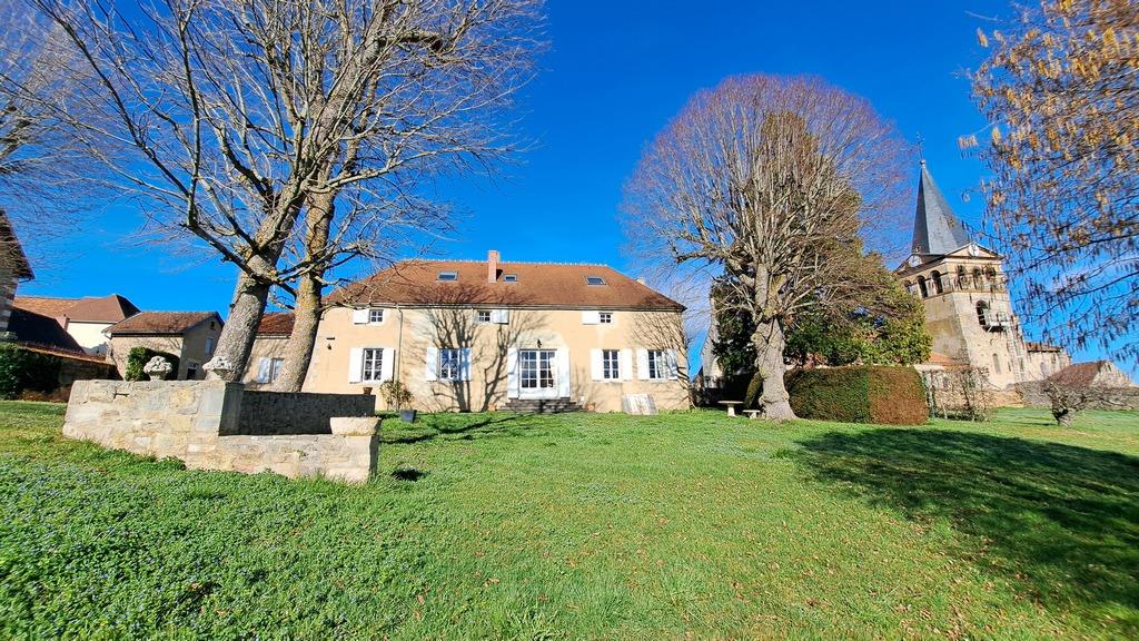 Maison à vendre, 300m², Broût-Vernet