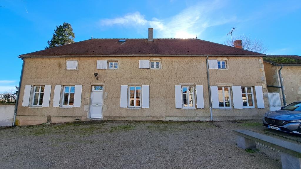 Maison à vendre, 300m², Broût-Vernet