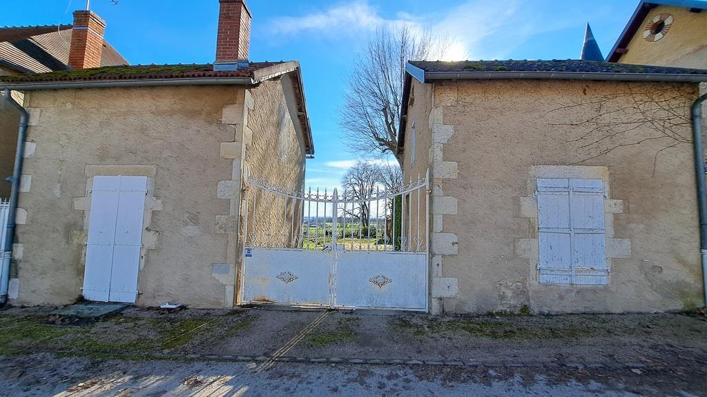 Maison à vendre, 300m², Broût-Vernet