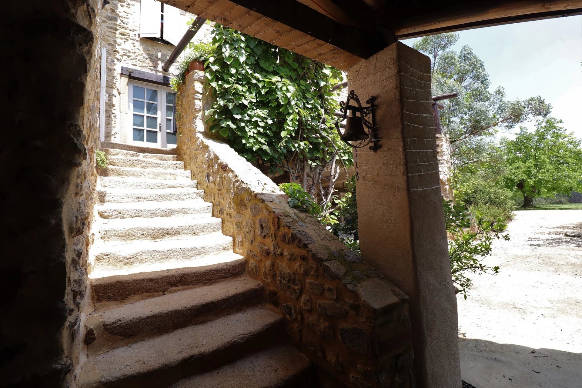 Maison à vendre, 390m², Saint-Martin-de-Valgalgues