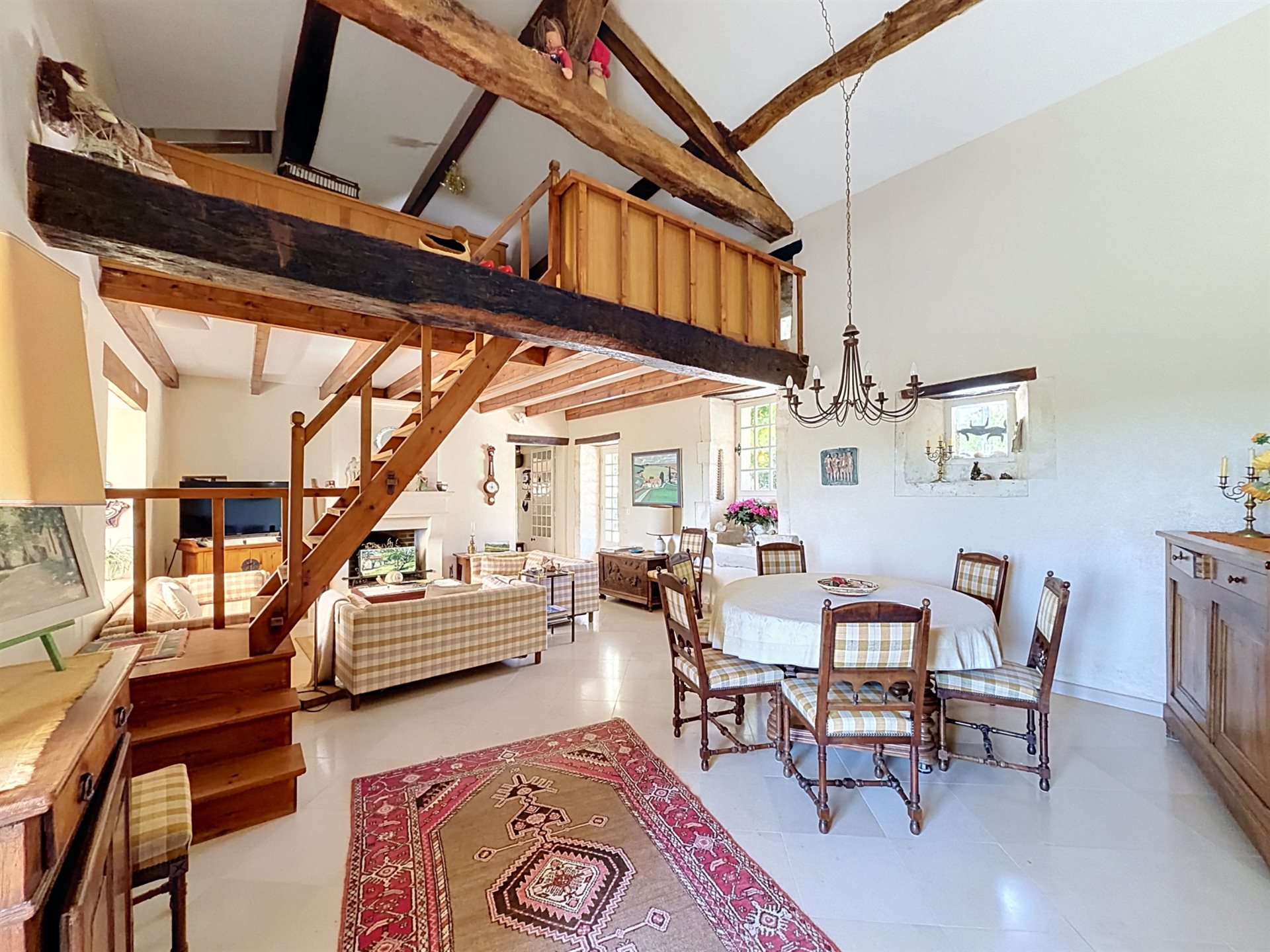 Maison à vendre, 334m², Roullet-Saint-Estèphe