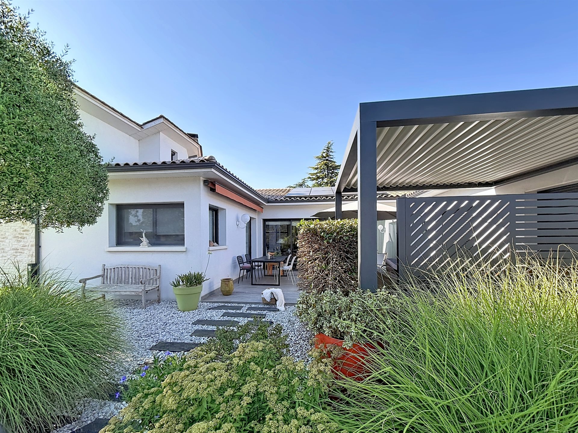 Maison à vendre, 230m², Saint-Yrieix-sur-Charente