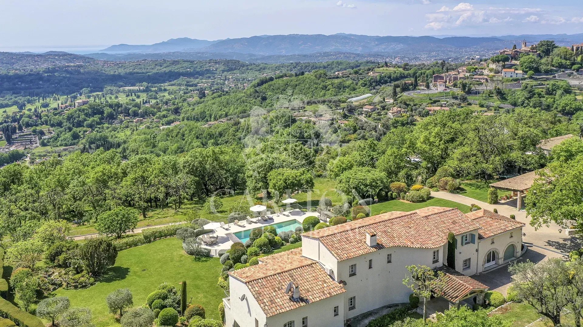 Maison à vendre, 380m², Châteauneuf-Grasse