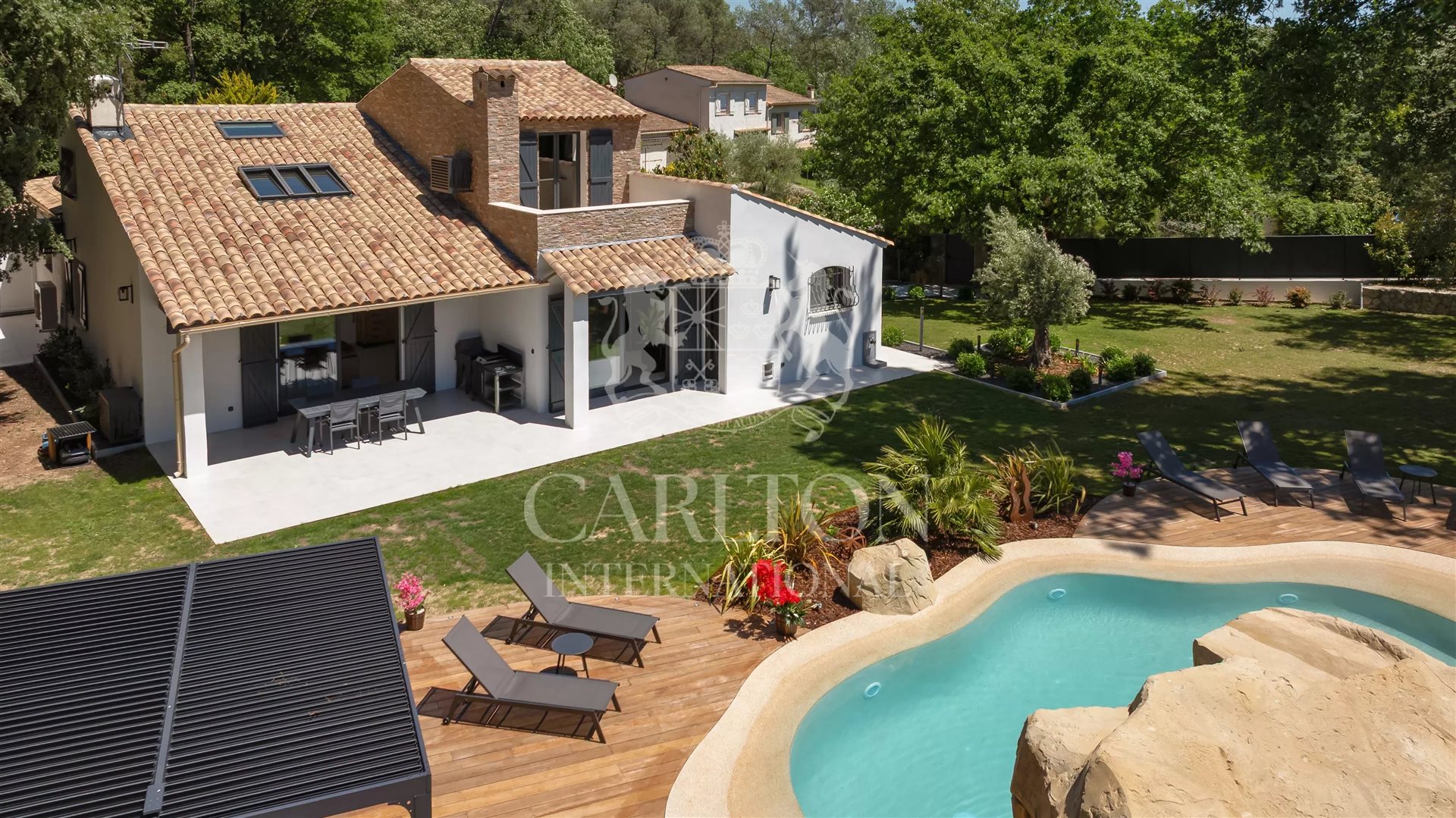 Maison à vendre, 210m², Roquefort-les-Pins
