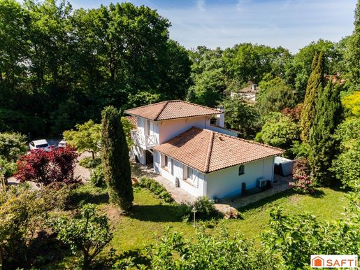 Maison 5 pièces 150 m² · à Gradignan · 150 m² · 1 350 000 €