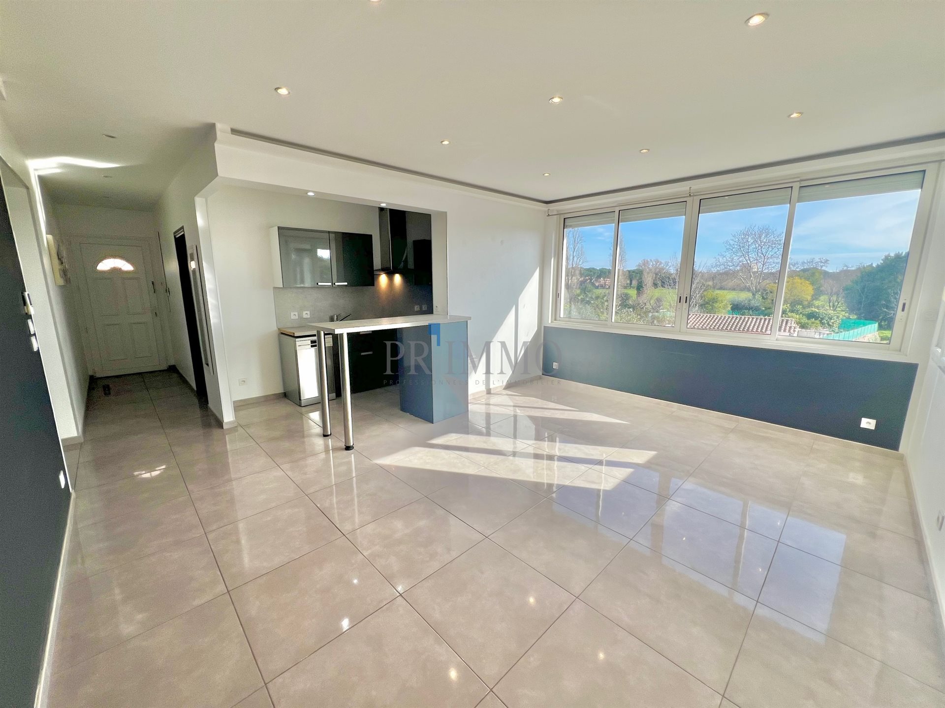 Appartement à vendre, 70m², Fréjus