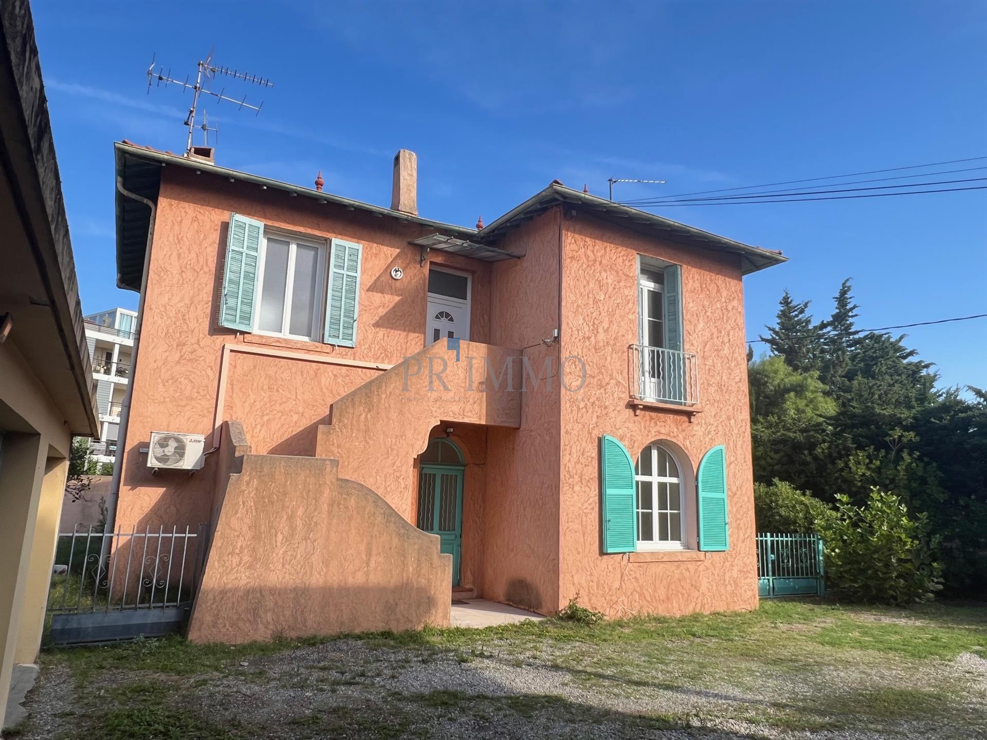 Maison à vendre, 117m², Fréjus