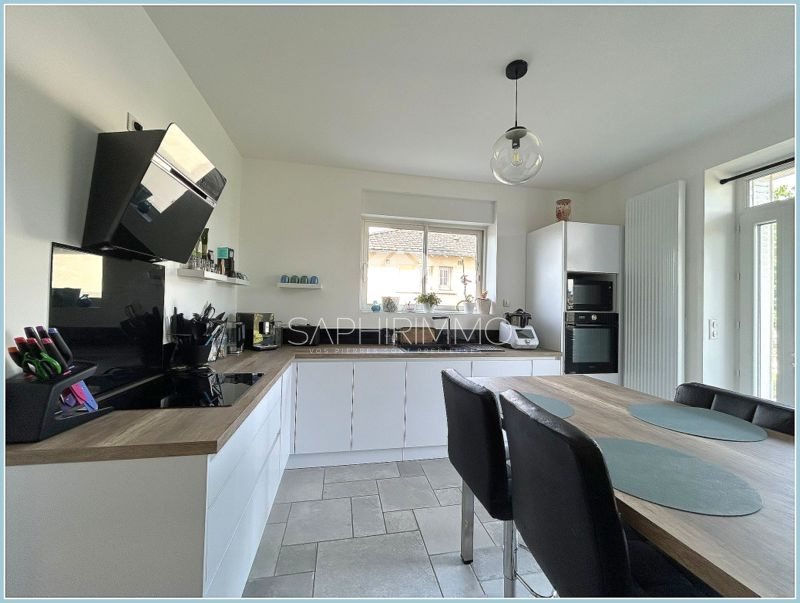 Maison à vendre, 170m², Malemort